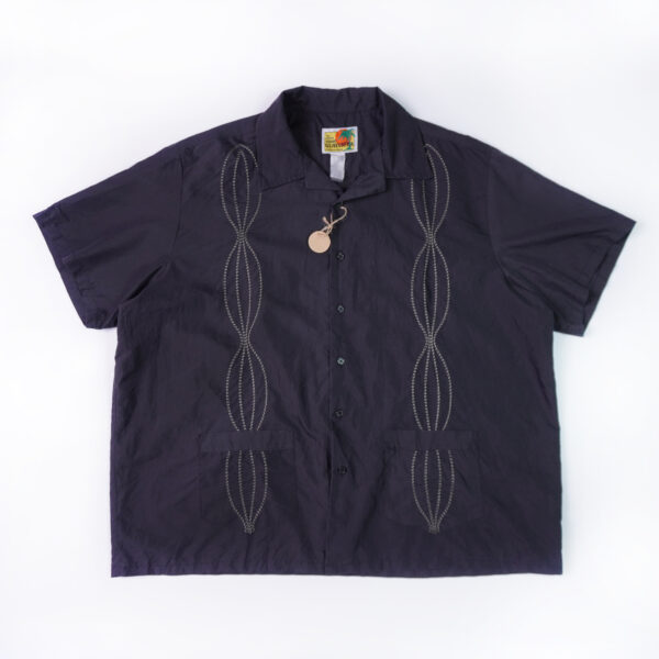 The GENUINE HABAND GUAYABERA 口袋刺繡襯衫