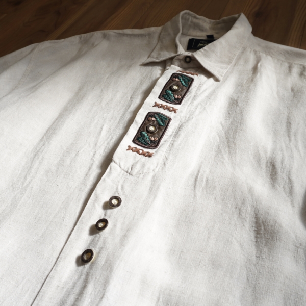 有関 ABOUT ☞ incognito Tyrolean Shirt 提洛爾襯衫 刺繡皮革果實 短袖：圖片 3